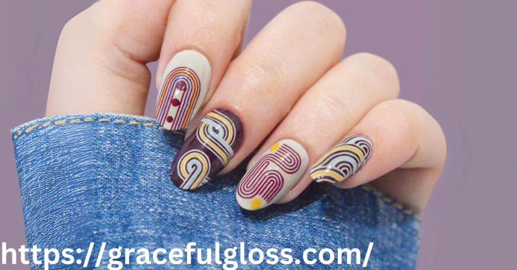 Playful Swirls Nails32 light purple nails to feel the season in your heart