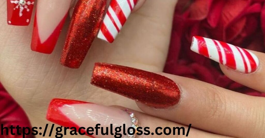 Mistletoe Art Nails35 short christmas nails to bring magic at your fingertips